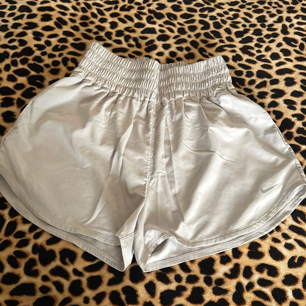 NIKE One high waisted shorts